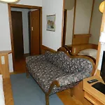 Hotel-garni Goldenes Kreuz Szálloda 3*