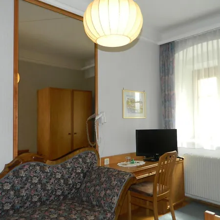 Hotel-garni Goldenes Kreuz Grein