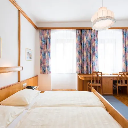 Hotel-garni Goldenes Kreuz Grein