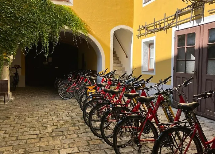 Otel Hotel-garni Goldenes Kreuz Grein