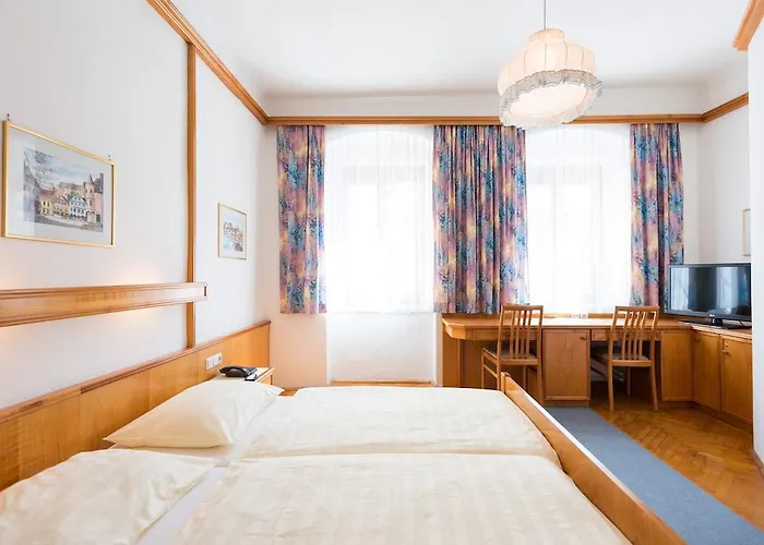 Hotel-garni Goldenes Kreuz Grein