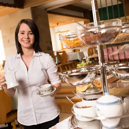 Hotel-garni Goldenes Kreuz ホテル 3*